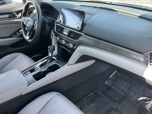 Certified 2018 Honda Accord LX image 15
