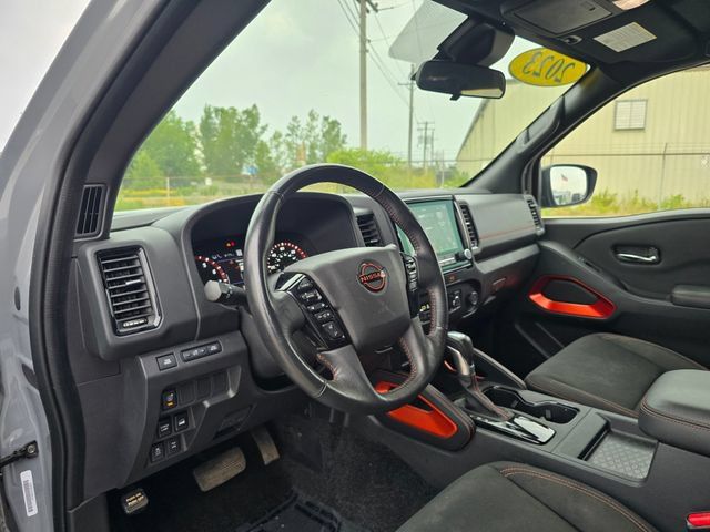 Used 2023 Nissan Frontier PRO-4X w/ Technology Package AWD/4WD image 13