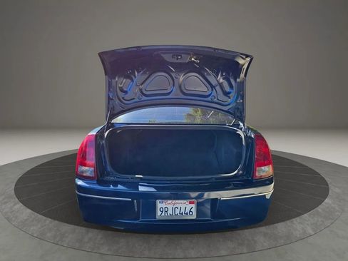 Used 2005 Chrysler 300 Touring image 23