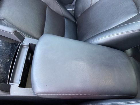 Used 2021 MAZDA MAZDA3 Hatchback w/Premium Plus Pkg image 40