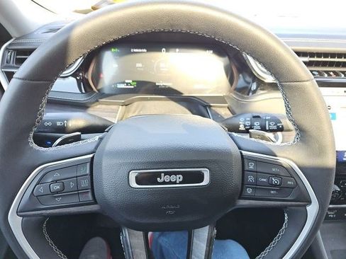 Used 2022 Jeep Grand Cherokee Limited 4xe w/ Luxury Tech Group II image 21