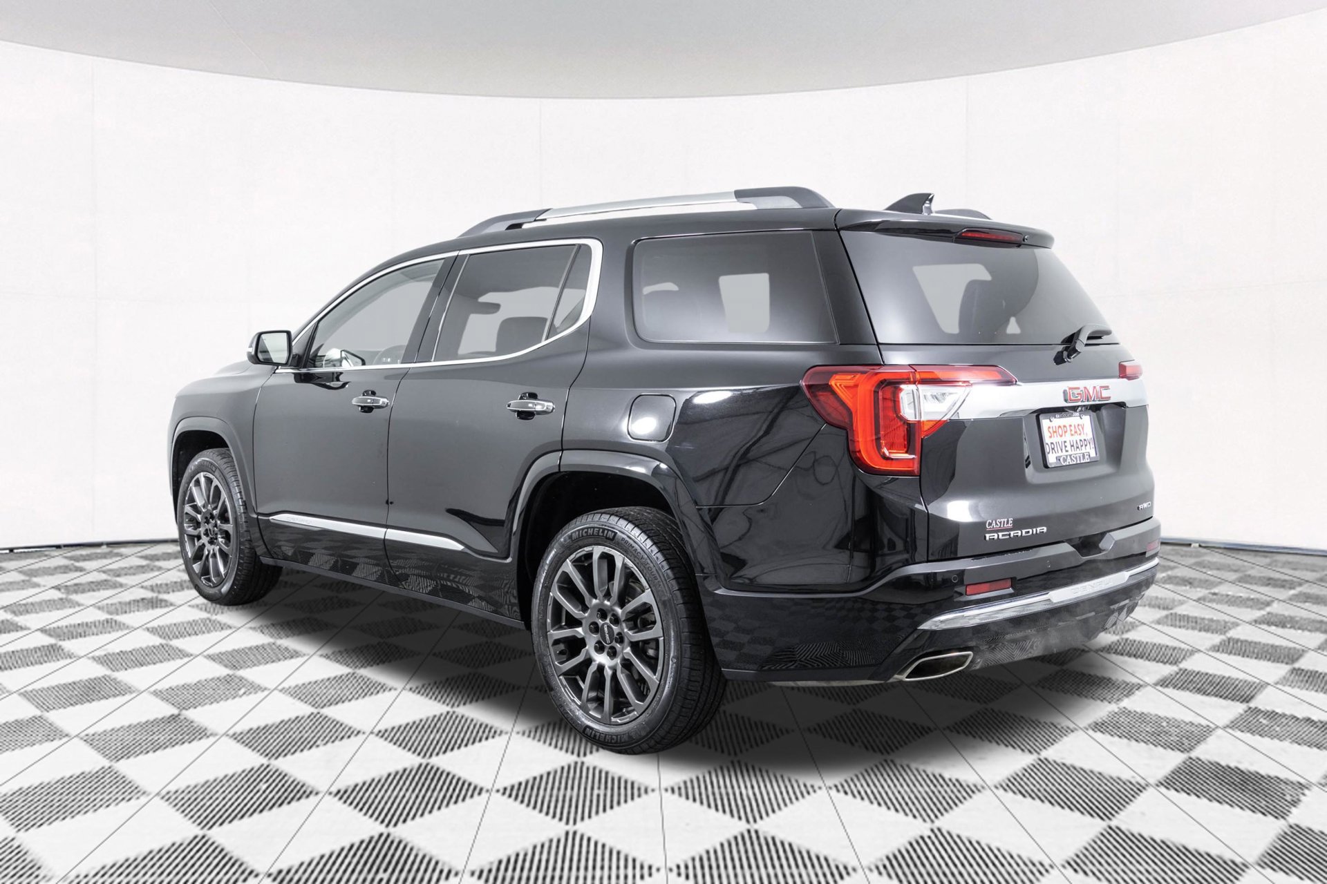 Used 2023 GMC Acadia Denali w/ Black Diamond Edition AWD/4WD image 18
