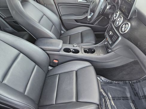 Used 2019 Mercedes-Benz CLA 250 4MATIC image 14