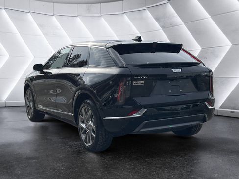 Used 2025 Cadillac Optiq Luxury 2 w/ LPO, Floor Liner Package AWD/4WD image 20