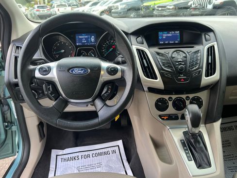 Used 2012 Ford Focus SE FWD image 22