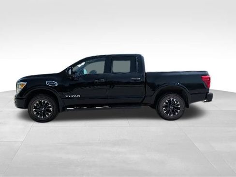 Used 2017 Nissan Titan PRO-4X AWD/4WD image 6