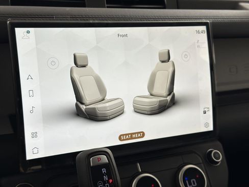 New 2026 Land Rover Defender 110 S image 20