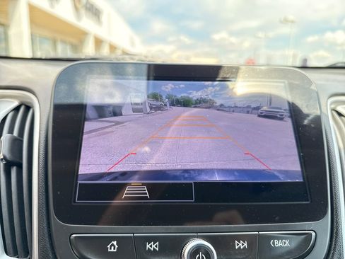 Used 2025 Chevrolet Malibu LT FWD image 20