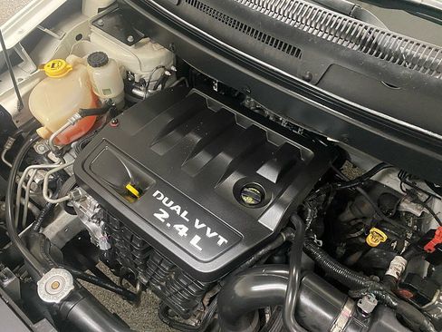 Used 2013 Dodge Journey SE image 20