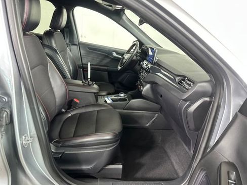 Used 2024 Ford Escape ST-Line image 28