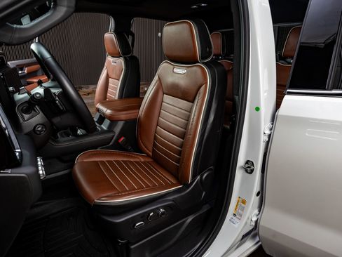 Used 2024 GMC Sierra 1500 Denali Ultimate image 30