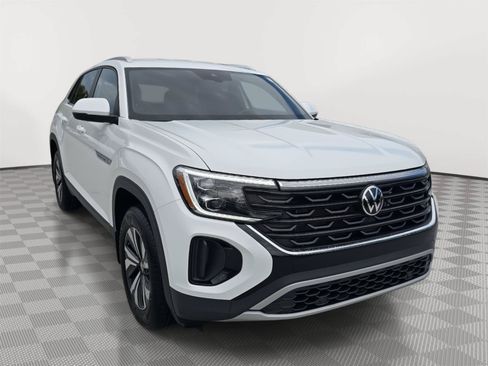 Certified 2025 Volkswagen Atlas Cross Sport SE AWD/4WD image 1