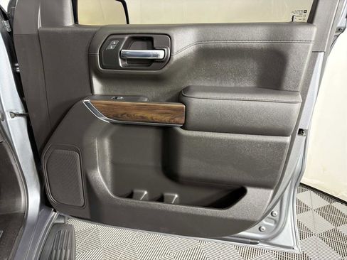 Used 2022 GMC Sierra 1500 SLT w/ SLT Premium Package image 12