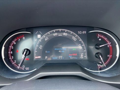 Used 2024 Toyota RAV4 XLE AWD/4WD image 25