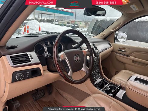 Used 2014 Cadillac Escalade Luxury image 11