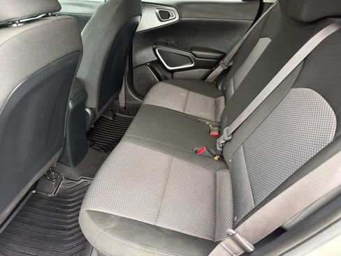 Used 2021 Kia Soul LX FWD image 13