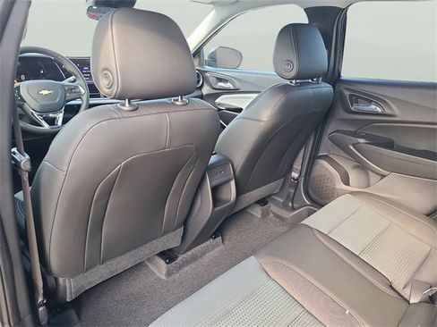 New 2026 Chevrolet Trax LT w/ Driver Confidence Package image 13