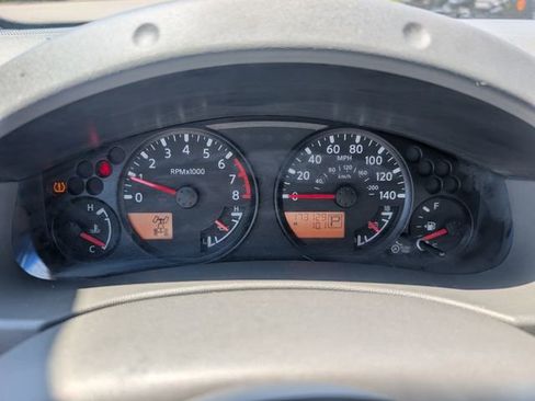 Used 2013 Nissan Frontier SV AWD/4WD image 10
