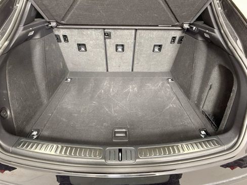 Certified 2025 Porsche Macan AWD/4WD image 28