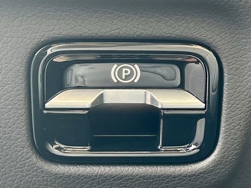 Certified 2024 Mercedes-Benz EQS 580 4MATIC Sedan image 34