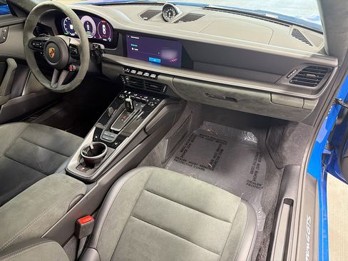 Used 2025 Porsche 911 Carrera 4 GTS image 13