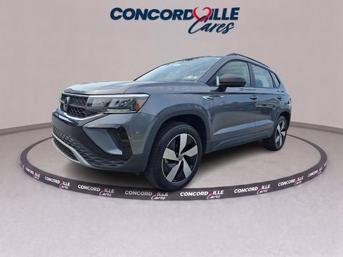 Used 2023 Volkswagen Taos S w/ Driver Assistance Package AWD/4WD image 3