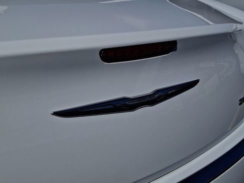 Used 2015 Chrysler 300 Limited w/ Driver Convenience Group AWD/4WD image 9