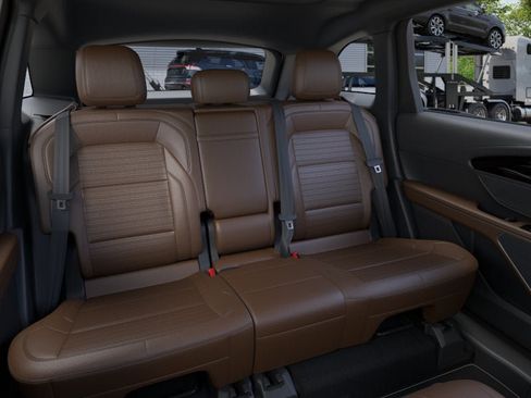 New 2026 Lincoln Nautilus Reserve w/ Jet Appearance Package AWD/4WD image 11