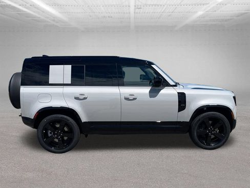 New 2026 Land Rover Defender 110 X-Dynamic SE AWD/4WD image 6