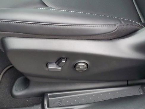 New 2026 Chrysler Pacifica Select image 12