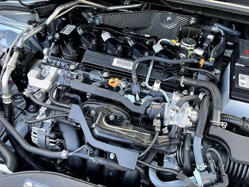 Certified 2024 Toyota Corolla Cross LE w/ Moonroof Package FWD image 33