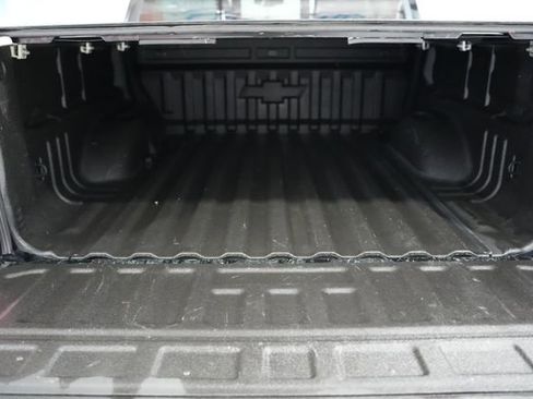 Used 2019 Chevrolet Colorado Z71 w/ Z71 Midnight Edition image 9