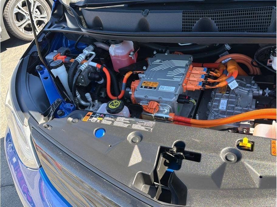 Used 2021 Chevrolet Bolt LT FWD image 27