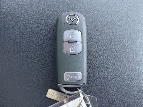 Used 2018 MAZDA CX-5 Touring image 27