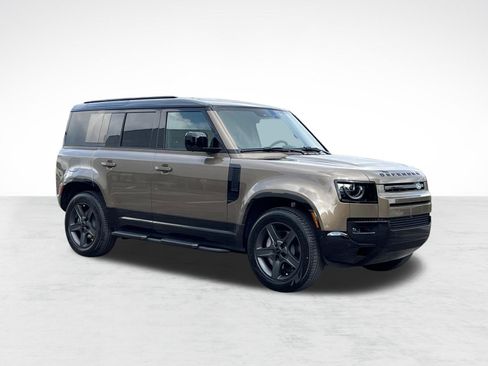Used 2026 Land Rover Defender 110 X-Dynamic SE AWD/4WD image 6