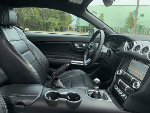 Used 2018 Ford Mustang GT w/ GT Performance Package RWD image 23