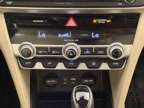 Used 2019 Hyundai Elantra Value Edition FWD image 22