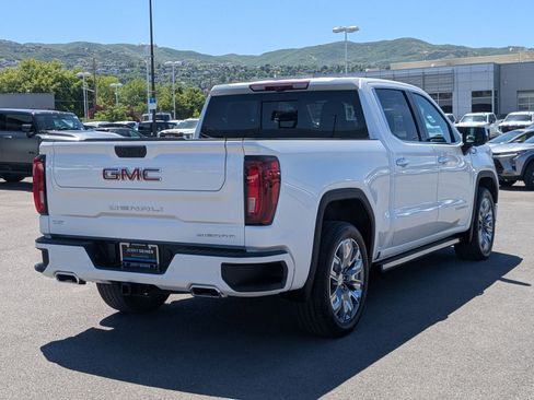 Used 2024 GMC Sierra 1500 Denali w/ Denali Reserve Package AWD/4WD image 5
