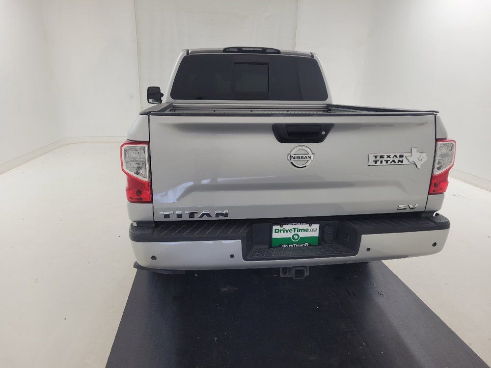 Used 2020 Nissan Titan SV w/ SV Convenience Package RWD image 6