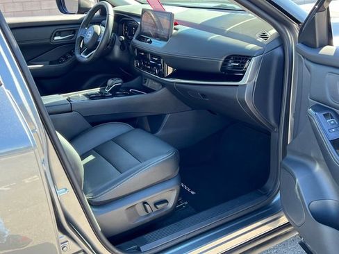 Certified 2024 Nissan Rogue SL w/ SL Premium Package FWD image 28