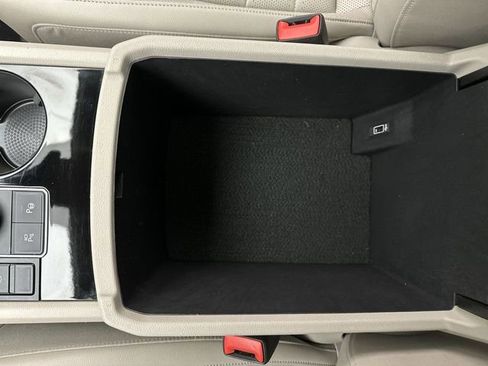 Used 2019 Volkswagen Atlas SEL Premium image 21