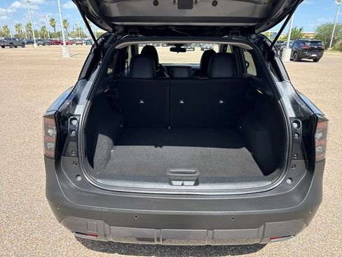 Certified 2025 Nissan Kicks SR FWD image 24