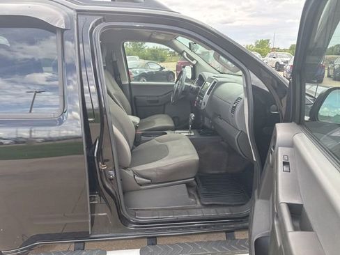 Used 2015 Nissan Xterra X RWD image 21