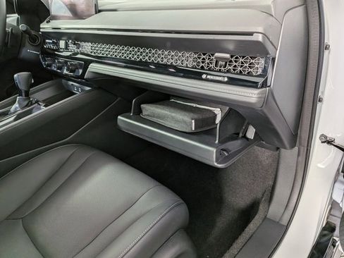 Used 2023 Honda Accord Sport image 32