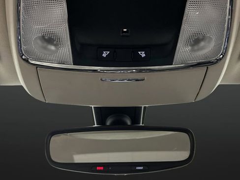 Used 2023 Chrysler 300 Touring w/ Sport Appearance Package image 23