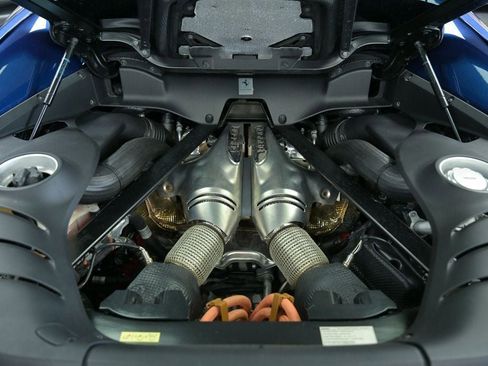 Used 2022 Ferrari 296 GTB RWD image 33