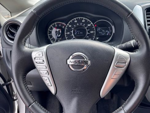 Used 2015 Nissan Versa Note FWD image 16