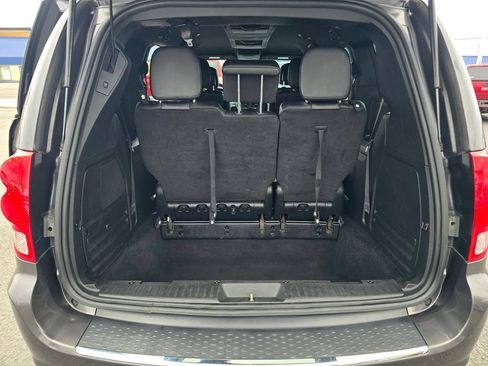 Used 2019 Dodge Grand Caravan GT FWD image 14
