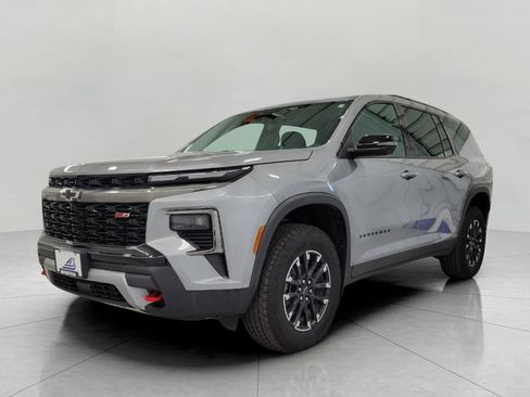 Used 2025 Chevrolet Traverse Z71 AWD/4WD image 41