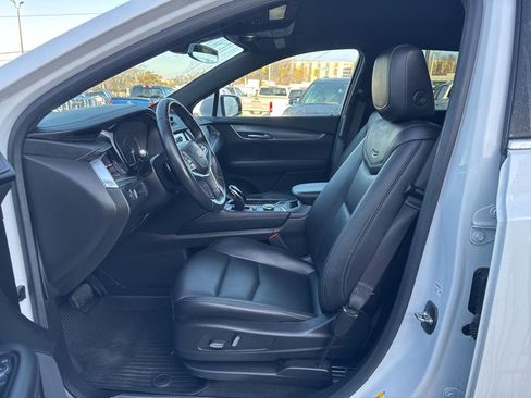 Used 2023 Cadillac XT5 Luxury w/ LPO, Floor Liner Package image 16